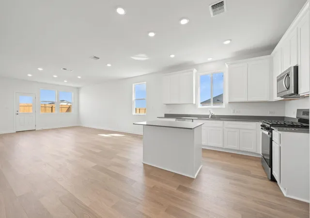 Photo 3 of Single family home for sale at 157 Lindheimer Ln, San Marcos, TX 78666 | MLS# 7047320 | Listing updated on 2026-09-08