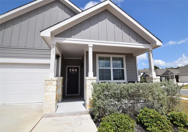 Photo 3 of Single family home for sale at 100 Corral Cv, Kyle, TX 78640 | MLS# 4178310 | Listing updated on 2026-09-09