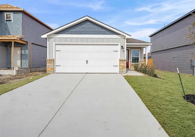 Photo 1 of Single family home for sale at 218 Myrtle Oak Dr, Maxwell, TX 78656 | MLS# 9895729 | Listing updated on 2026-09-08