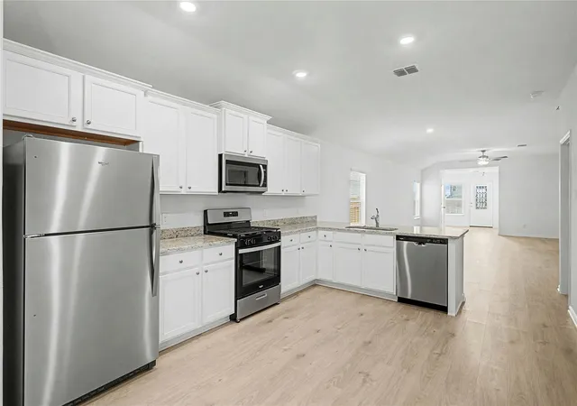 Photo 3 of Single family home for sale at 218 Myrtle Oak Dr, Maxwell, TX 78656 | MLS# 9895729 | Listing updated on 2026-09-08