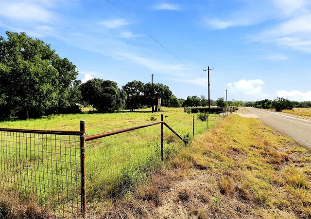 Photo 4 of House for sale at 3560 County Rd 236, Liberty Hill, TX 78642 | MLS# 1558531 | Listing updated on 2026-09-08