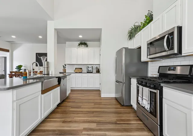 Photo 3 of Single family home for sale at 152 Fire Wheel Pass, Liberty Hill, TX 78642 | MLS# 7118280 | Listing updated on 2026-09-09