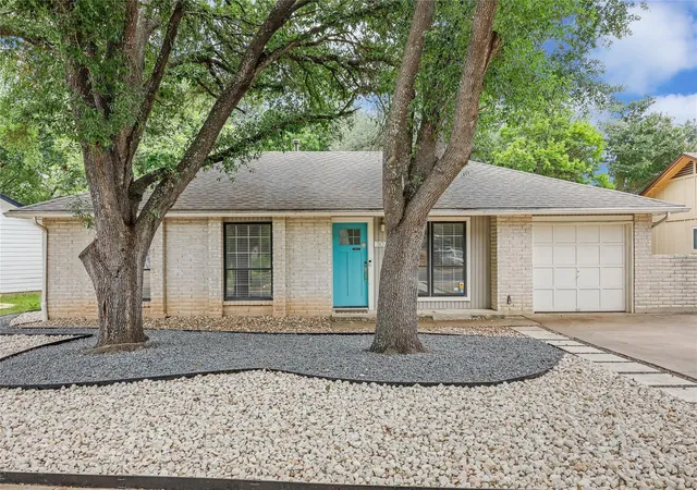 Single family home for sale at 307 Thistlewood Dr, Austin, TX 78745 | MLS# 6952125