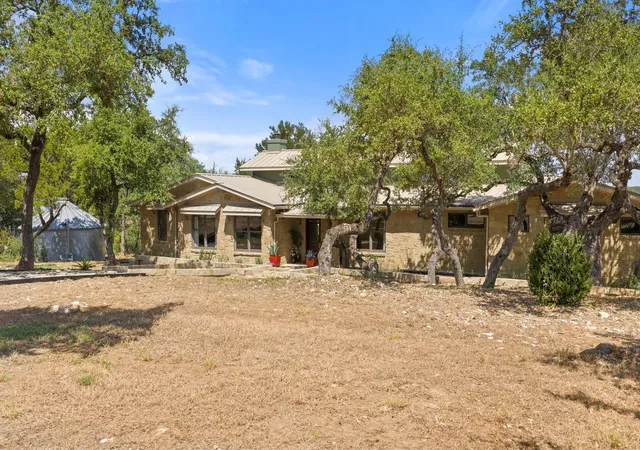 Photo 4 of Single family home for sale at 10598 Davy Crockett Dr, Austin, TX 78737 | MLS# 9404851 | Listing updated on 2026-09-17