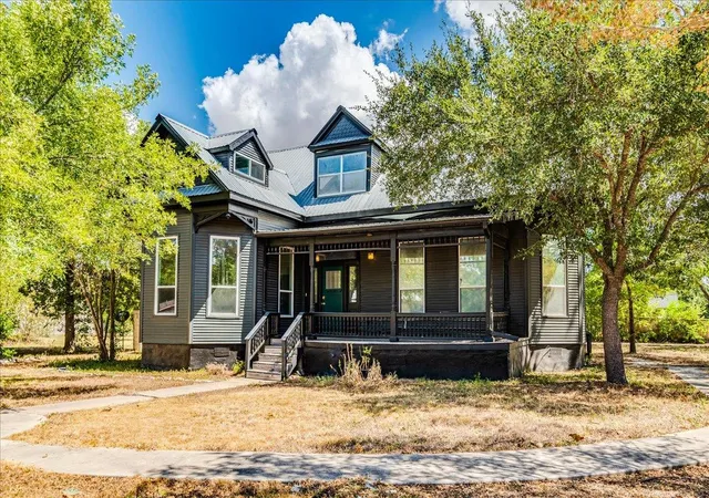 Single family home for sale at 302 N Fm 1660 Hwy, Hutto, TX 78634 | MLS# 1076164