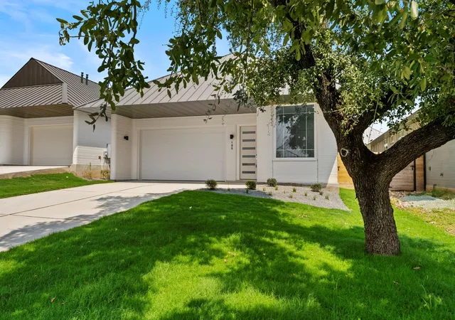 Photo 2 of Single family home for sale at 105 Rough Crk Rd, Georgetown, TX 78628 | MLS# 7007846 | Listing updated on 2026-09-17