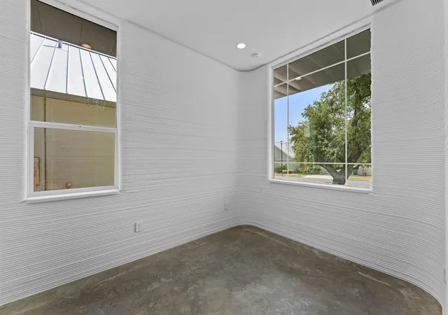 Photo 4 of Single family home for sale at 105 Rough Crk Rd, Georgetown, TX 78628 | MLS# 7007846 | Listing updated on 2026-09-17