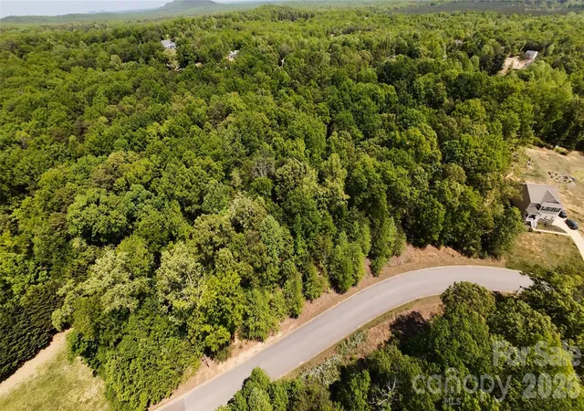 Photo 2 of Sale Pending at 5112 Kings Pinnacle Dr, Kings Mountain, NC 28086 | MLS# 4192548 | Listing updated on 2026-09-17