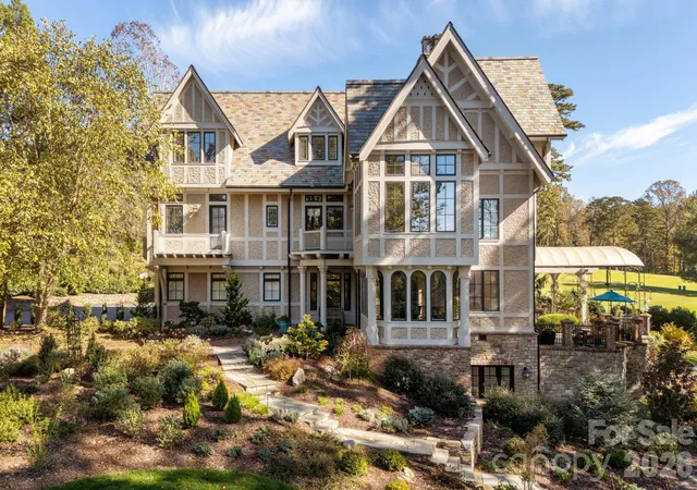 Single family home for sale at 8 Fairway Pl, Asheville, NC 28803 | MLS# 4245541