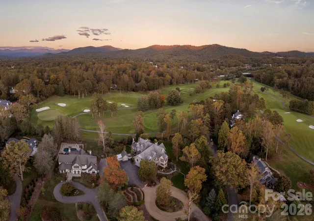 Photo 46 of Mansion for sale at 8 Fairway Pl, Asheville, NC 28803 | MLS# 4245541 | Listing updated on 2026-10-02
