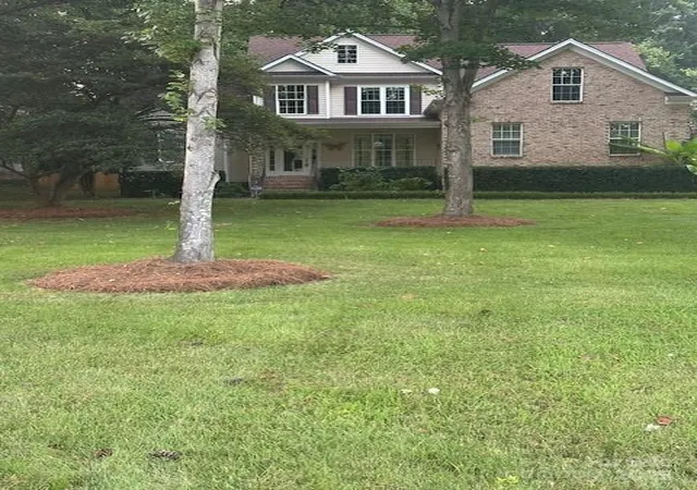 Photo 3 of Single family home for sale at 104 Whimbrel Ln, Mooresville, NC 28117 | MLS# 4274354 | Listing updated on 2026-09-08