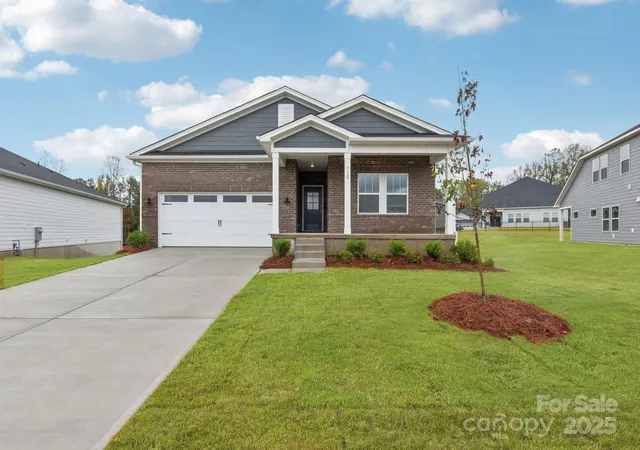 Photo 1 of Single family home for sale at 712 Palmer Pendleton Way, York, SC 29745 | MLS# 4295884 | Listing updated on 2026-10-16