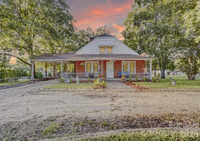 Photo 1 of Single family home for sale at 2495 Centergrove Rd, Kannapolis, NC 28083 | MLS# 4309361 | Listing updated on 2026-10-05