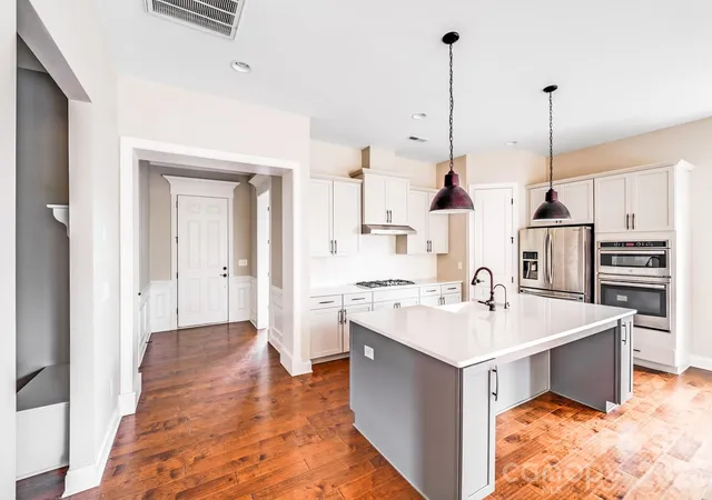 Photo 3 of Sale Pending at 16004 Deer River Rd, Charlotte, NC 28278 | MLS# 4327327 | Listing updated on 2026-09-21