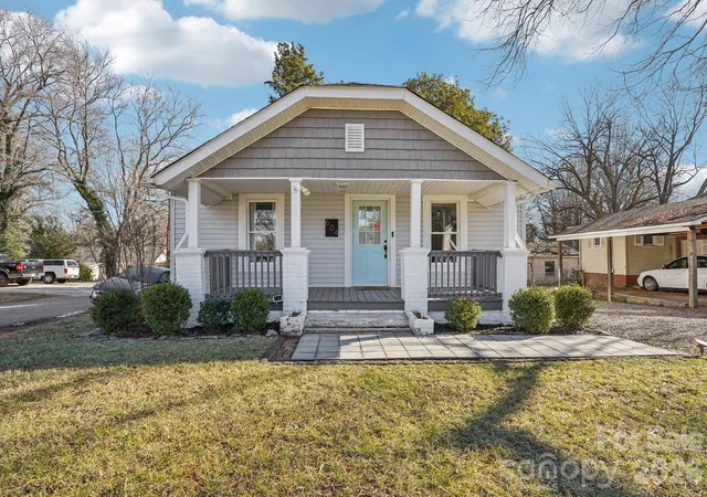 Photo 2 of Single family home for sale at 604 Fairview St, Kannapolis, NC 28083 | MLS# 4333664 | Listing updated on 2026-09-08