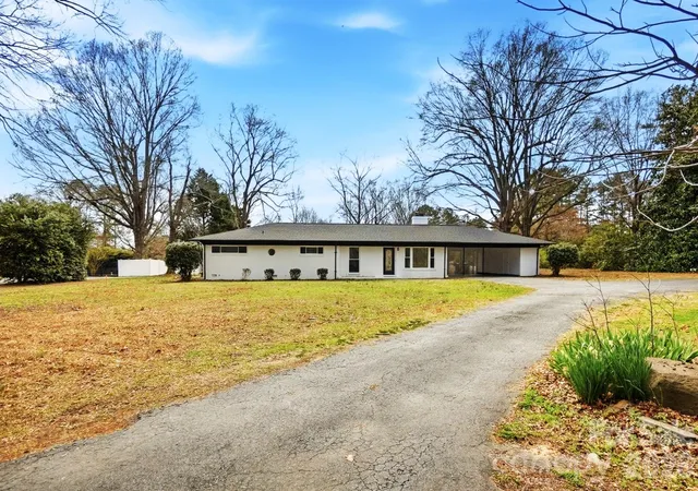 Photo 2 of Single family home for sale at 125a Forest Hills Dr, Monroe, NC 28112 | MLS# 4334050 | Listing updated on 2026-09-17