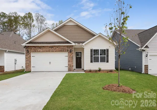 Photo 1 of Single family home for sale at 23 Ridgehaven Dr, Waynesville, NC 28786 | MLS# 4335799 | Listing updated on 2026-10-06