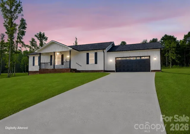 Photo 2 of Single family home for sale at 3620 Arrowhead Rd, Shelby, NC 28150 | MLS# 4338097 | Listing updated on 2026-09-17