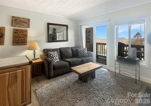 Listing Photo 5 - Condo for sale in building located at 101 Sugar Ski Dr, Banner Elk, NC 28604