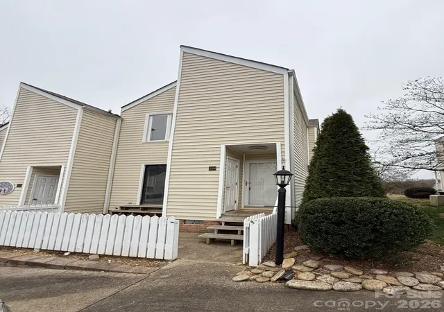 Photo 1 of Sale Pending at 220 Wildwood Dr, Salisbury, NC 28146 | MLS# 4345884 | Listing updated on 2026-09-16