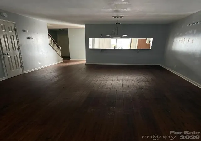 Photo 2 of Sale Pending at 220 Wildwood Dr, Salisbury, NC 28146 | MLS# 4345884 | Listing updated on 2026-09-16