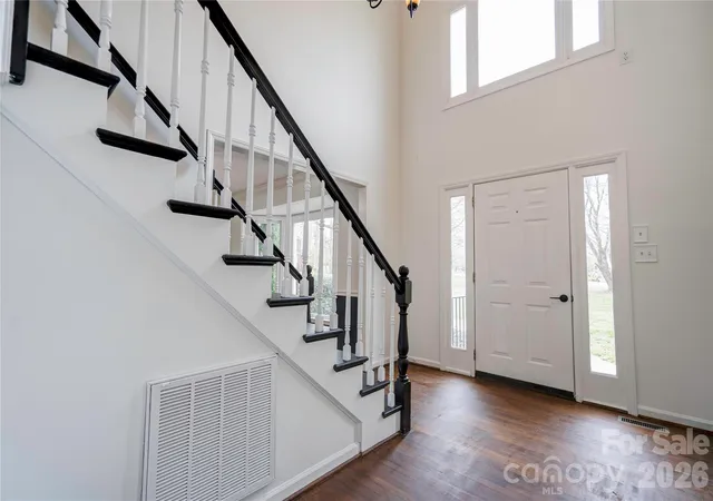 Photo 3 of Single family home for sale at 124 Gold Run Ct, Kings Mountain, NC 28086 | MLS# 4355578 | Listing updated on 2026-10-05