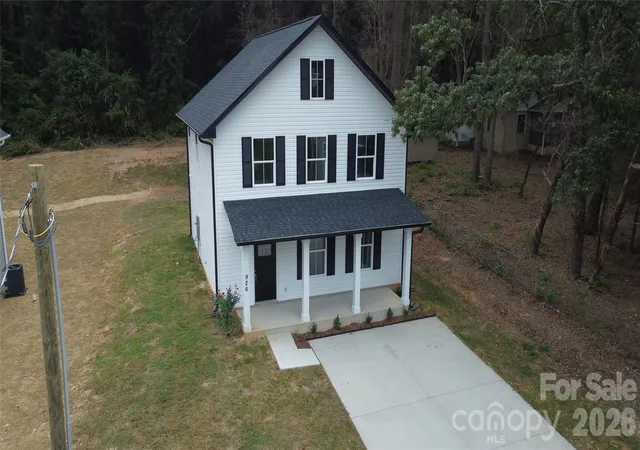 Photo 2 of Single family home for sale at 926 Jupiter St, Gastonia, NC 28052 | MLS# 4356819 | Listing updated on 2026-09-08
