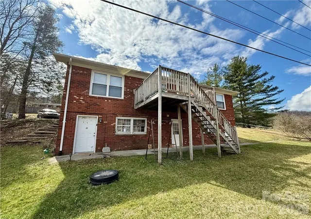 Photo 2 of Multi family home for sale at 210 Howards Crk Rd, Boone, NC 28607 | MLS# 4359911 | Listing updated on 2026-09-17