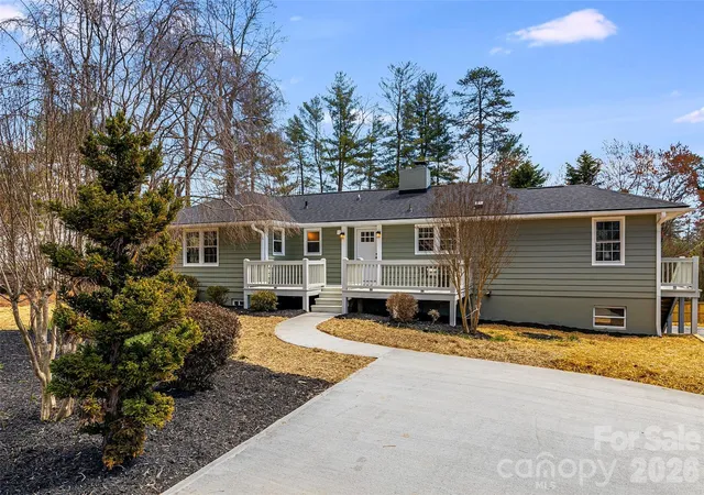 Photo 1 of Single family home for sale at 107 Balsam Rd, Hendersonville, NC 28792 | MLS# 4361456 | Listing updated on 2026-09-16