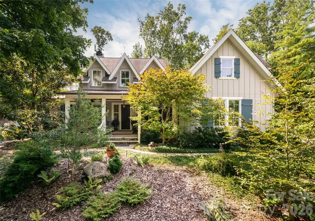 Photo 2 of Single family home for sale at 79 Chauncey Cir, Asheville, NC 28803 | MLS# 4363635 | Listing updated on 2026-09-17