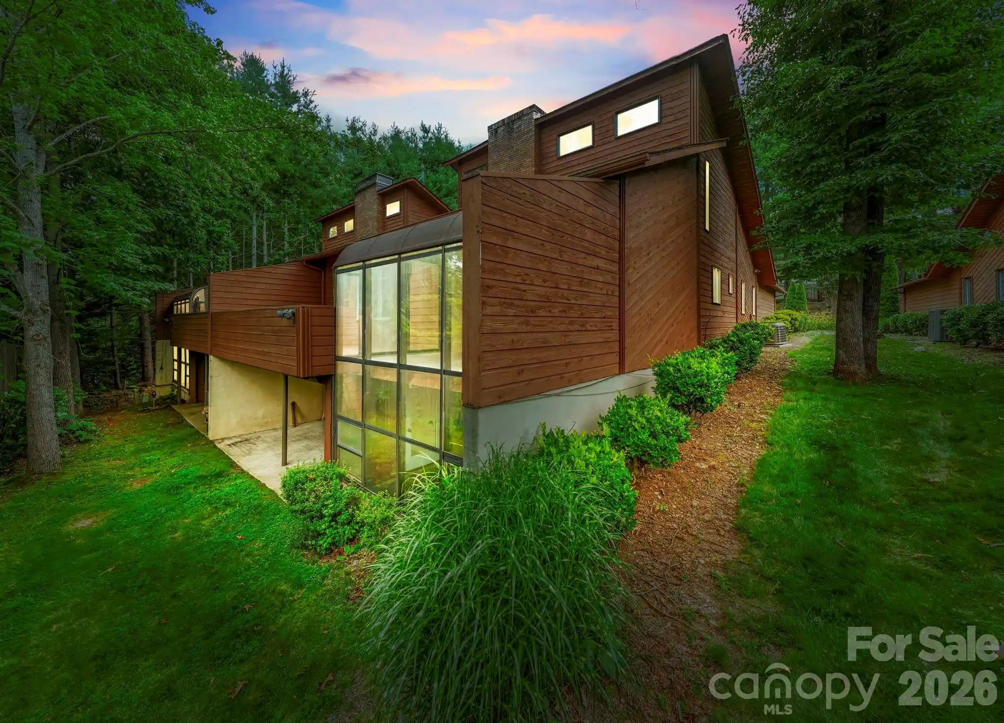 Listing Photo 1 - Condo for sale in 204 Woodfield Dr located at 204 Woodfield Dr, Asheville, NC 28803 - Unit 204 Woodfield Dr