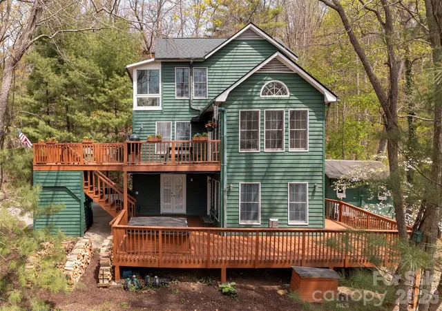 Photo 2 of Single family home for sale at 403 Cherokee Rd, Asheville, NC 28804 | MLS# 4367190 | Listing updated on 2026-10-07