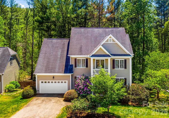 Photo 2 of Single family home for sale at 130 Ginger Quill Cir, Biltmore Lake, NC 28715 | MLS# 4370512 | Listing updated on 2026-09-29