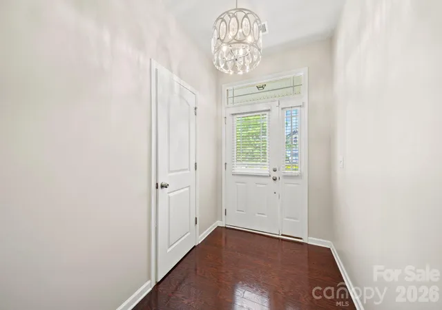 Photo 3 of Single family home for sale at 1406 Kings Grv Dr, York, SC 29745 | MLS# 4370887 | Listing updated on 2026-09-30