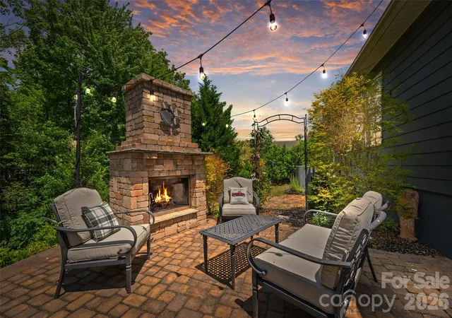Photo 3 of Single family home for sale at 1030 Princeton Dr, Fort Mill, SC 29707 | MLS# 4374223 | Listing updated on 2026-09-30
