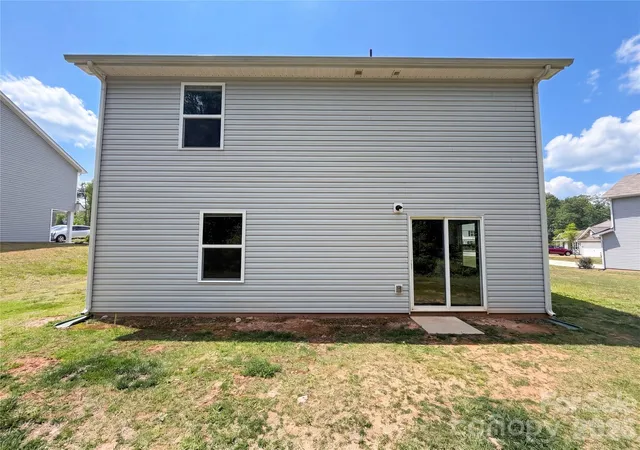 Photo 4 of Single family home for sale at 366 Frank Burns Way, Kings Mountain, NC 28086 | MLS# 4377221 | Listing updated on 2026-09-17