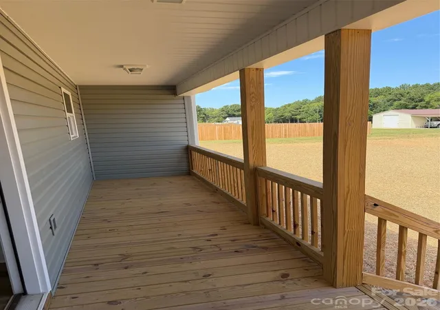 Photo 2 of Single family home for sale at 118 Mason Tanner Ct, Rock Hill, SC 29730 | MLS# 4379272 | Listing updated on 2026-09-28