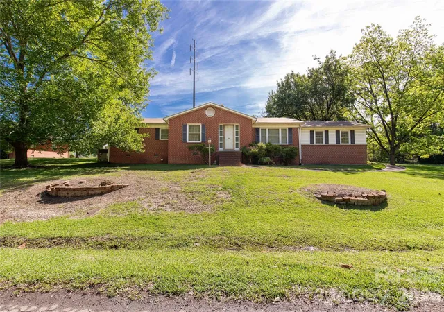 Photo 1 of Sale Pending at 503 N Jackson Rd, Lancaster, SC 29720 | MLS# 4379340 | Listing updated on 2026-09-17
