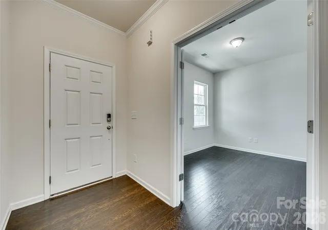 Photo 3 of Single family home for sale at 910 Ashton Oak Ct, Fort Mill, SC 29715 | MLS# 4379778 | Listing updated on 2026-09-16