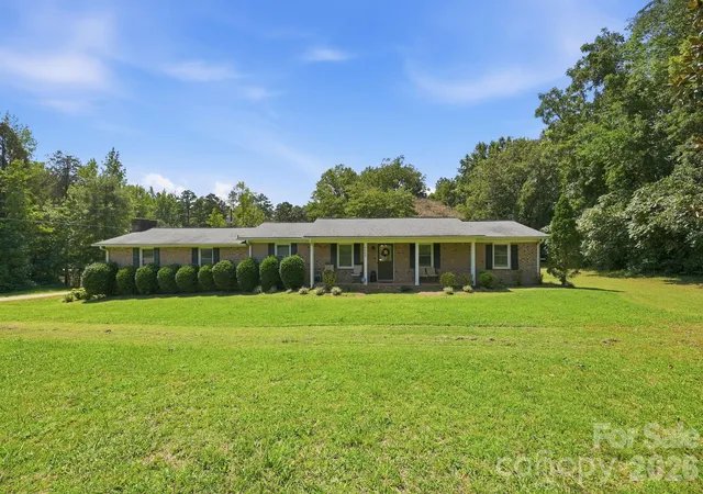 Photo 2 of Single family home for sale at 5435 Us Hwy 601, Salisbury, NC 28147 | MLS# 4381438 | Listing updated on 2026-09-08