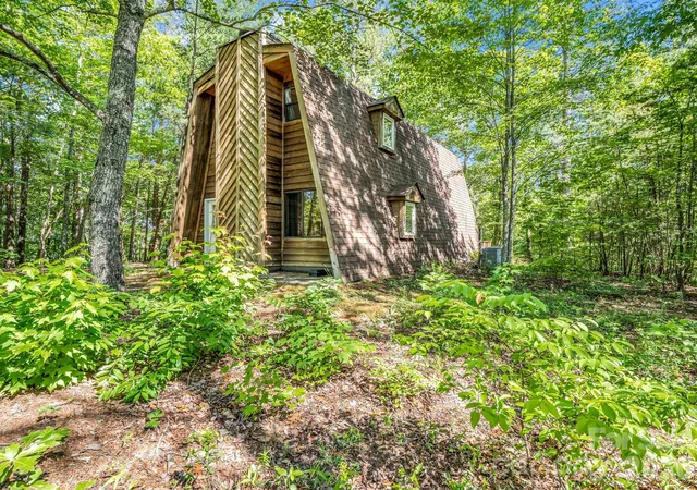Photo 3 of Single family home for sale at 740 Justice Dr, Lake Lure, NC 28746 | MLS# 4381493 | Listing updated on 2026-10-06