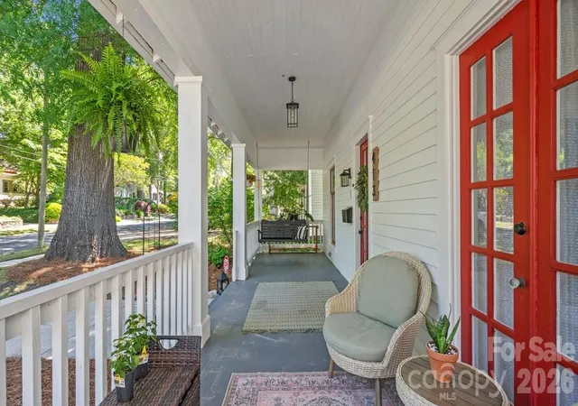 Photo 3 of Single family home for sale at 413 W 5th Avenue, Gastonia, NC 28052 | MLS# 4381956 | Listing updated on 2026-09-18