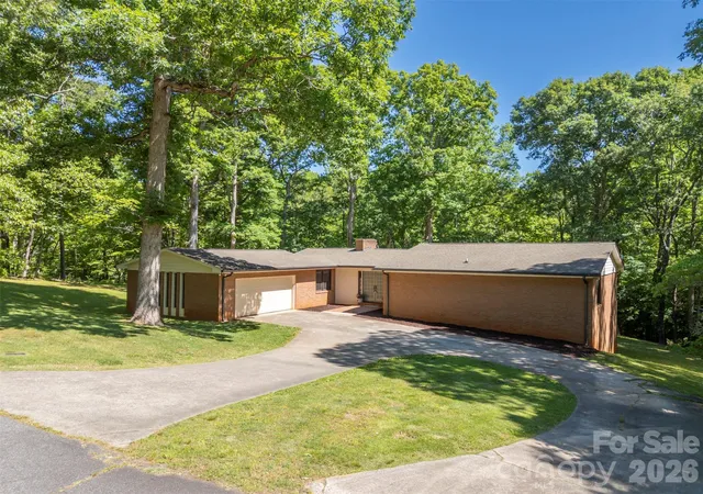 Photo 1 of Single family home for sale at 427 Georgia Ave, Forest City, NC 28043 | MLS# 4382285 | Listing updated on 2026-10-04