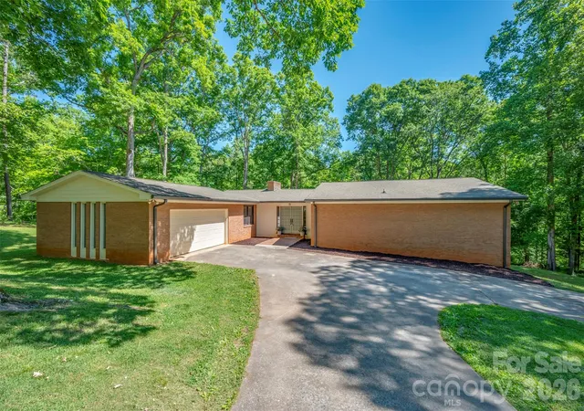 Photo 3 of Single family home for sale at 427 Georgia Ave, Forest City, NC 28043 | MLS# 4382285 | Listing updated on 2026-10-04