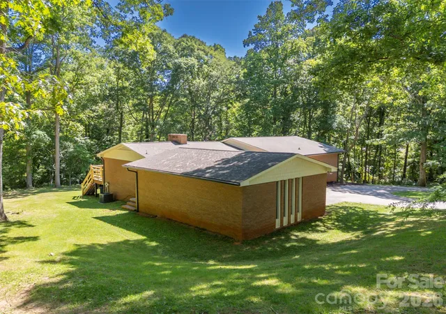 Photo 3 of Single family home for sale at 427 Georgia Ave, Forest City, NC 28043 | MLS# 4382285 | Listing updated on 2026-10-04