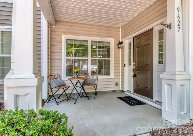 Photo 2 of Sale Pending at 9627 Turning Wheel Dr, Charlotte, NC 28214 | MLS# 4384303 | Listing updated on 2026-09-08