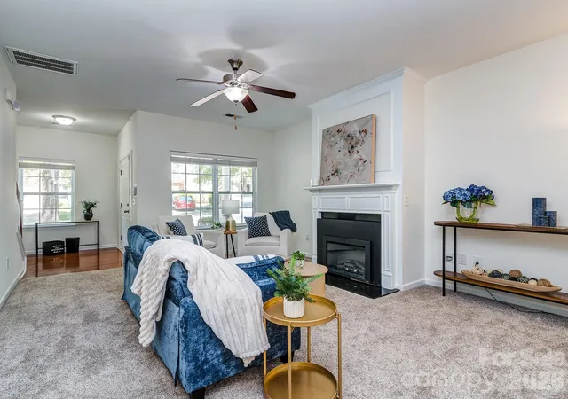 Photo 4 of Sale Pending at 9627 Turning Wheel Dr, Charlotte, NC 28214 | MLS# 4384303 | Listing updated on 2026-09-08