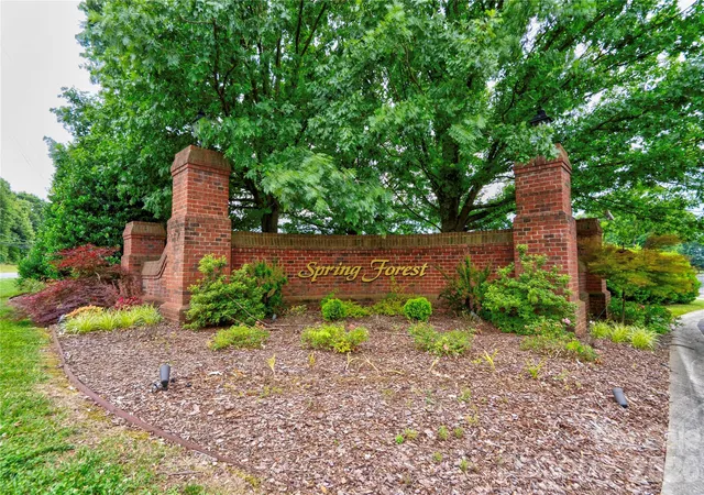 Photo 2 of Single family home for sale at 121 Blakemore Dr, Shelby, NC 28152 | MLS# 4389105 | Listing updated on 2026-09-16