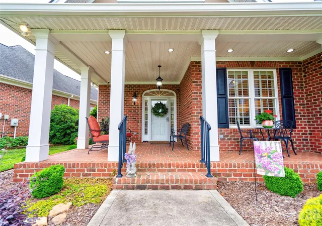 Photo 3 of Single family home for sale at 121 Blakemore Dr, Shelby, NC 28152 | MLS# 4389105 | Listing updated on 2026-09-16