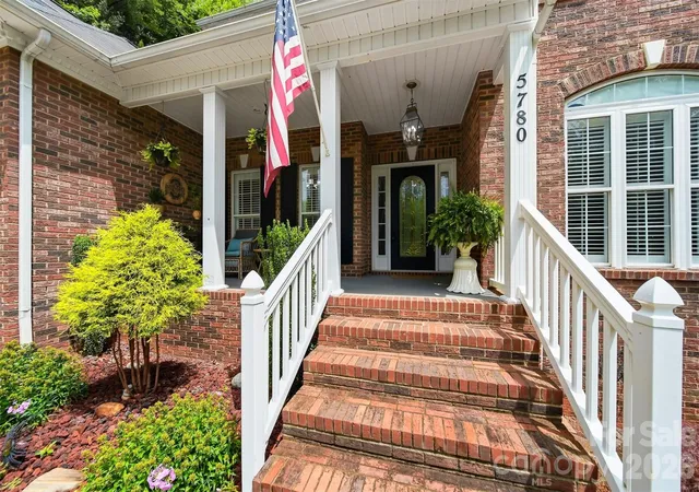 Photo 2 of Single family home for sale at 5780 Crown Ter, Hickory, NC 28601 | MLS# 4389606 | Listing updated on 2026-09-17